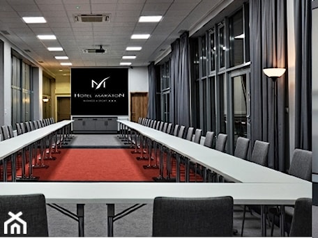 Aranżacje wnętrz - Wnętrza publiczne: Hotel Maraton - sala konferencyjna - Novadesign. Przeglądaj, dodawaj i zapisuj najlepsze zdjęcia, pomysły i inspiracje designerskie. W bazie mamy już prawie milion fotografii!