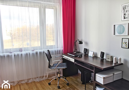 Mieszkanie - Śląsk - Małe szare biuro, styl nowoczesny - zdjęcie od Martyna Kowalewska - Projekt DOM²