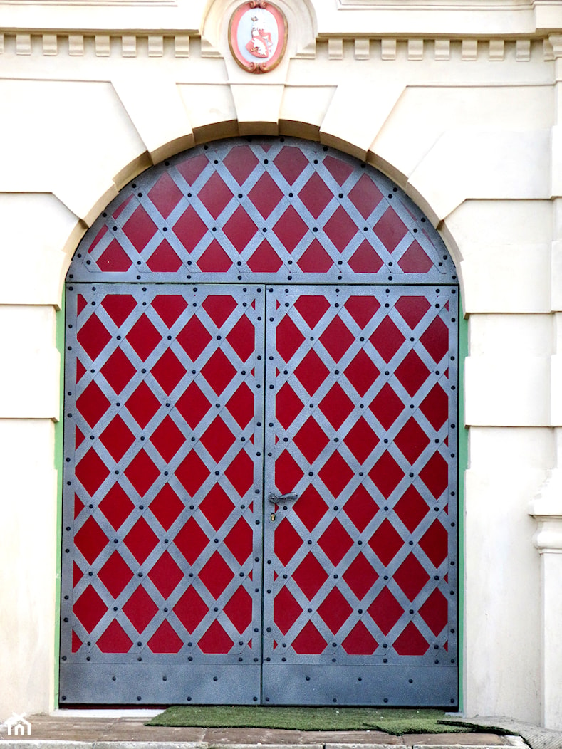 Drzwi do zamku - zdjęcie od pieruszka.pl - Homebook