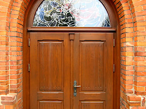 Drzwi do Kościoła - zdjęcie od pieruszka.pl