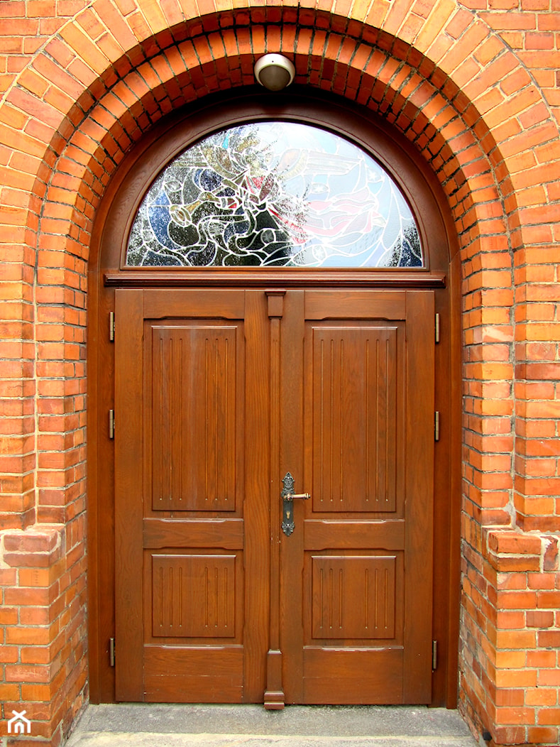 Drzwi do Kościoła - zdjęcie od pieruszka.pl - Homebook