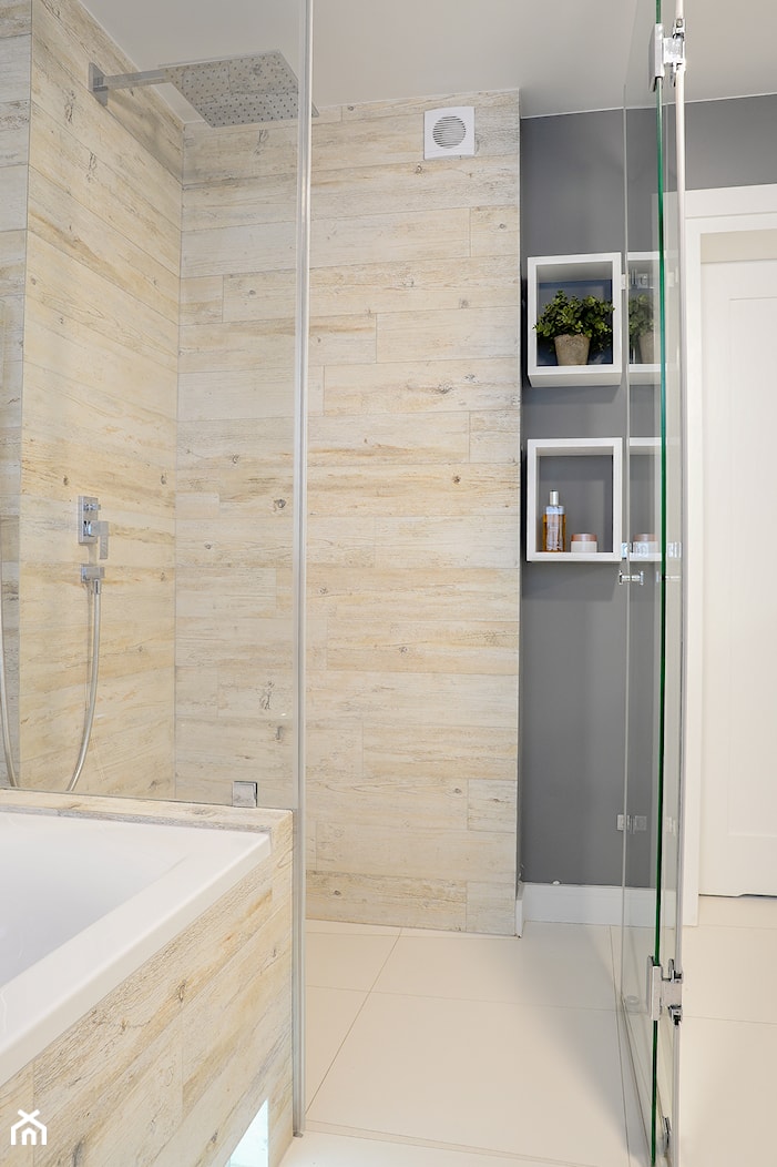kabina prysznicowa - odpływ liniowy - zdjęcie od Projektowanie wnętrz Olga Januszkiewicz - Homebook