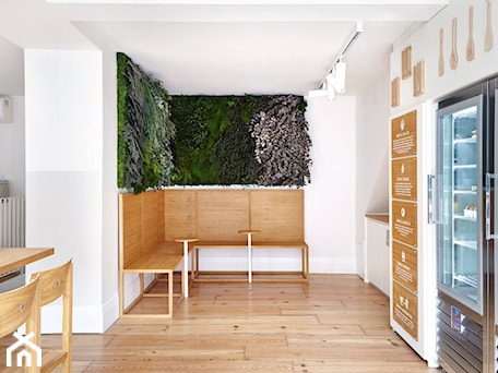 Aranżacje wnętrz - Kuchnia: Stabilizowane zielone ściany Jungle Moss - Moss Trend. Przeglądaj, dodawaj i zapisuj najlepsze zdjęcia, pomysły i inspiracje designerskie. W bazie mamy już prawie milion fotografii!