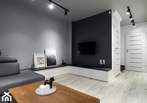 Dom w Modlniczce - Średni biały czarny szary salon, styl nowoczesny - zdjęcie od STUDIO KUGO