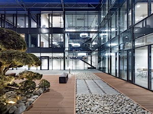 Budynek biurowo - produkcyjny Puccini - zdjęcie od Andrzej Golc