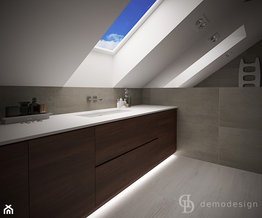 Stylowe salony kąpielowe - Mała na poddaszu z lustrem z punktowym oświetleniem łazienka z oknem, styl tradycyjny - zdjęcie od DemoDesign Jacek Staniszewski Studio projektowania wnętrz