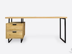 Industrialne biurko z dębowego drewna do gabinetu kancelarii HUGON - zdjęcie od RaWood Premium Furniture
