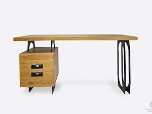 Biurko dębowe z metalowymi nogami do biura kancelarii WALT - zdjęcie od RaWood Premium Furniture