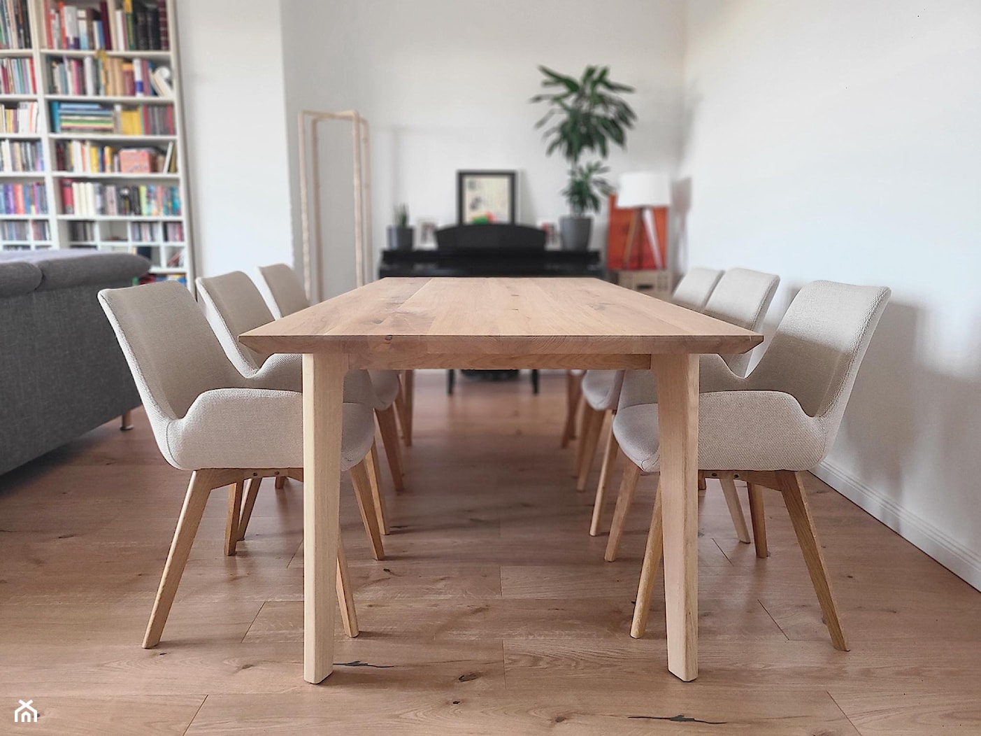 Drewniany stół do salonu, jadalni TOSCANIA - zdjęcie od RaWood Premium Furniture - Homebook