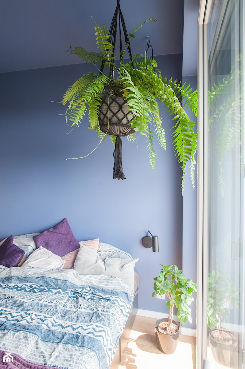 _08 - Mała niebieska sypialnia, styl rustykalny - zdjęcie od Pracownia Projektowa Natalia Kedzior