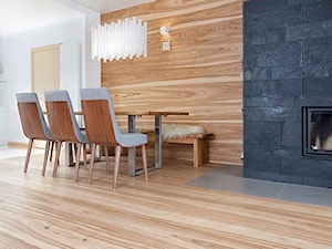 Podłoga drewniana jesion, deski o szerokości 23 cm, długość 6 mb - zdjęcie od Bosco studio
