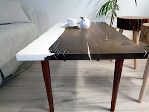 Stolik kawowy z czarnego dębu i białej żywicy - zdjęcie od ForRest-Concept