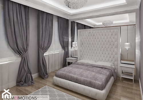 Duża biała szara sypialnia, styl glamour - zdjęcie od Homeemotions.architects
