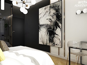 Stylowa sypialnia z elemantami złota - zdjęcie od archdesign