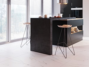 iSatuario 60x60 - Średnia otwarta z kamiennym blatem szara z zabudowaną lodówką kuchnia w kształcie litery l z oknem, styl nowoczesny - zdjęcie od LIS Ceramika