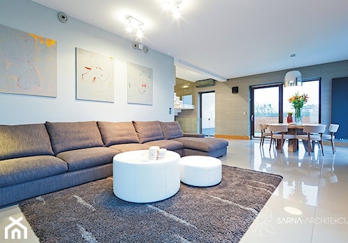 salon okrągłe stoliki - zdjęcie od SARNA ARCHITEKCI / Architektura Wnętrza dla wymagających / Interior Design