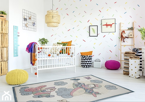 Duży biały pokój dziecka dla niemowlaka dla chłopca dla dziewczynki, styl skandynawski - zdjęcie od Rugito