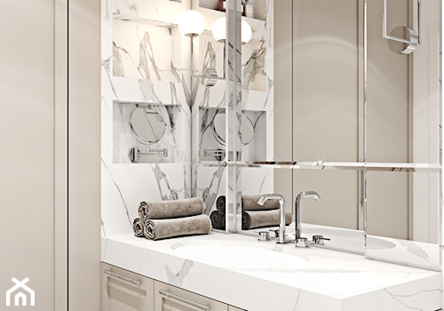 Z nutą stylu amerykańskiego - Średnia z lustrem z marmurową podłogą z punktowym oświetleniem łazienka, styl glamour - zdjęcie od Ambience. Interior design