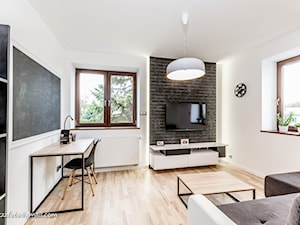 DOM W MIEŚCIE - Średni biały czarny salon - zdjęcie od HOUSE DESIGN