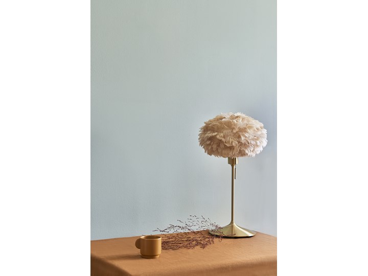 Lampa stołowa Eos Champagne Ø35 jasny brąz i mosiądz, proj. S. R. Christensen, UMAGE Lampa z abażurem Styl Skandynawski Wysokość 62 cm Kategoria Lampy stołowe