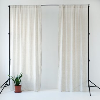 Beżowa lekka lniana zasłona z przeszyciem tunelowym Linen Tales Daytime, 250x130 cm