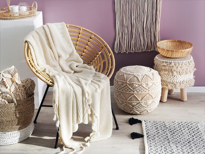 Beliani Koc beżowy bawełniany 125 x 150 cm pleciony z frędzlami styl boho Bawełna Kolor Biały 125x150 cm Pomieszczenie Salon