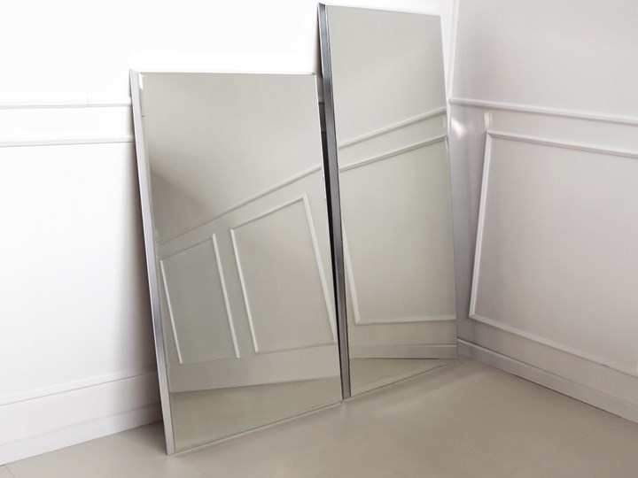 Nowoczesne fazowane lustro w srebrnej ramie 90 x 150 cm 12F-390