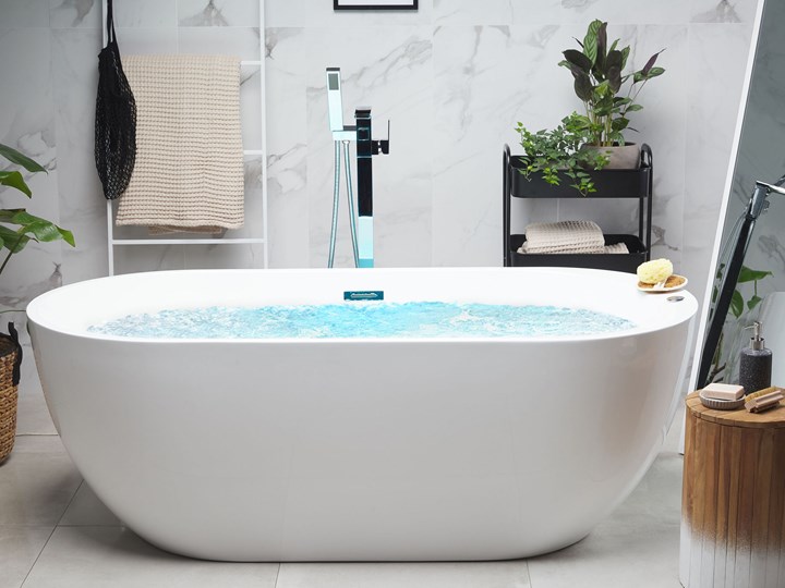 Wanna wolnostojąca biała akrylowa 170 x 80 cm LED hydromasaż system przelewowy owalna współczesna Wolnostojące Kolor Biały