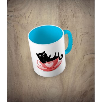 Kubek cat in a cup