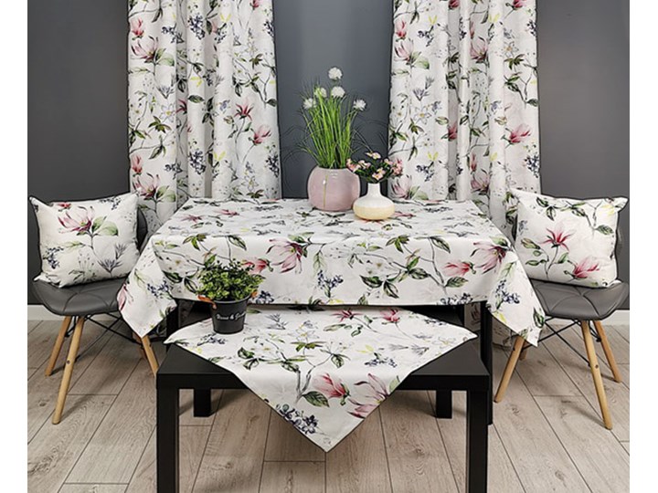 Zasłona gotowa 140x250 magnolia różowa F-FE51003
