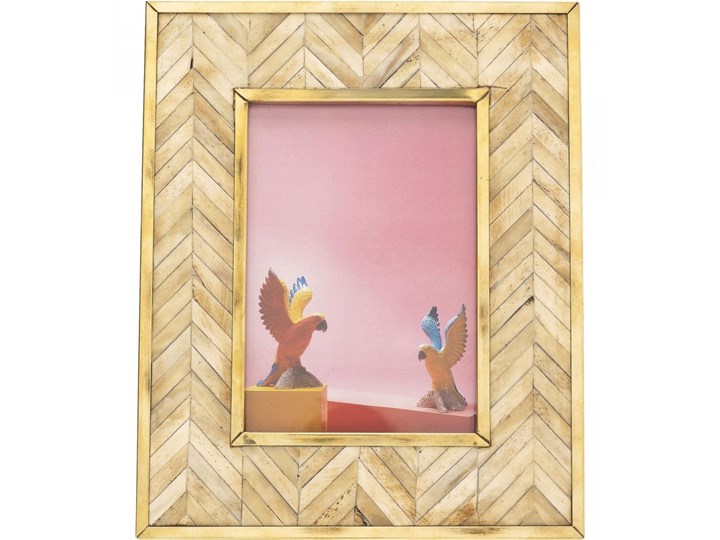 Ramka na zdjęcia Chevron 21x26 cm brązowa Kolor Brązowy Kategoria Ramy i ramki na zdjęcia