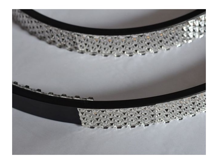 MCODO :: Nowoczesna lampa led Luna czarna o mocy 60W z barwą ciepłą 3000K 60cm Tworzywo sztuczne Metal Lampa z kloszem Kolor Czarny Styl Nowoczesny