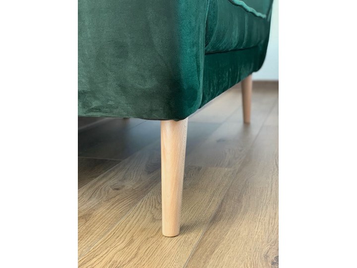 Skandynawska trzyosobowa sofa na wysokich nóżkach PIRS 3 ciemnoniebieska Głębokość 74 cm Szerokość 180 cm Pomieszczenie Salon