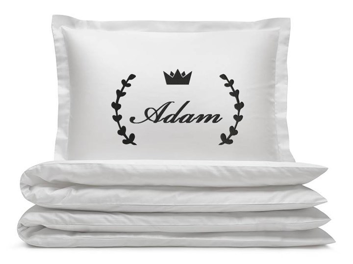 Komplet pościel satynowej z personalizowanymi imionami LAUR - 200 x 220 Komplet pościeli Kategoria Komplety pościeli 200x220 cm Bawełna Satyna Pomieszczenie Pościel do sypialni