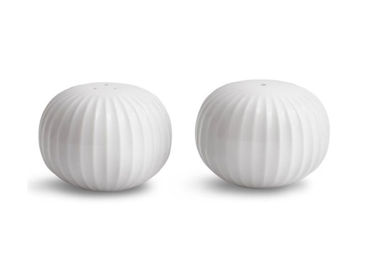 Zestaw białej solniczki i pieprzniczki z porcelany Kähler Design Hammershoi Ceramika Szkło Kolor Biały Zestaw do przypraw Solniczka i pieprzniczka Kategoria Przyprawniki