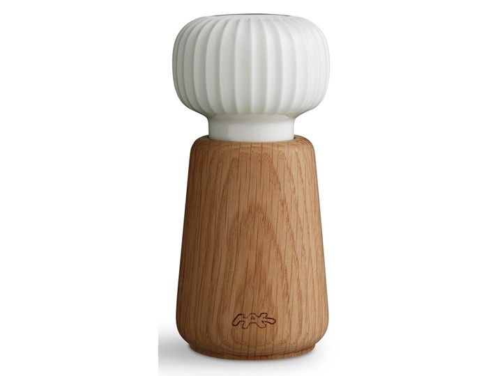 Młynek do przypraw z drewna dębowego z białym porcelanowym detalem Kähler Design Hammershoi, wys. 13 cm Ceramika Drewno Szkło Kategoria Przyprawniki