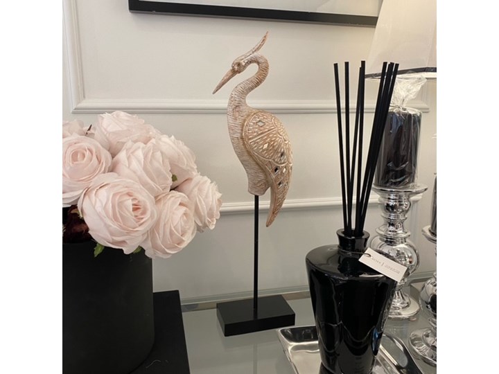 FIGURKA DEKORACYJNA CZAPLI NA POSTUMENCIE HERON 55x14x8cm Kolor Srebrny Drewno Kategoria Figury i rzeźby