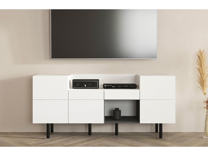 Nowoczesna duża biała komoda Skandica TORRA / 180 cm Szerokość 90 cm Głębokość 40 cm Płyta MDF Płyta laminowana Styl Minimalistyczny