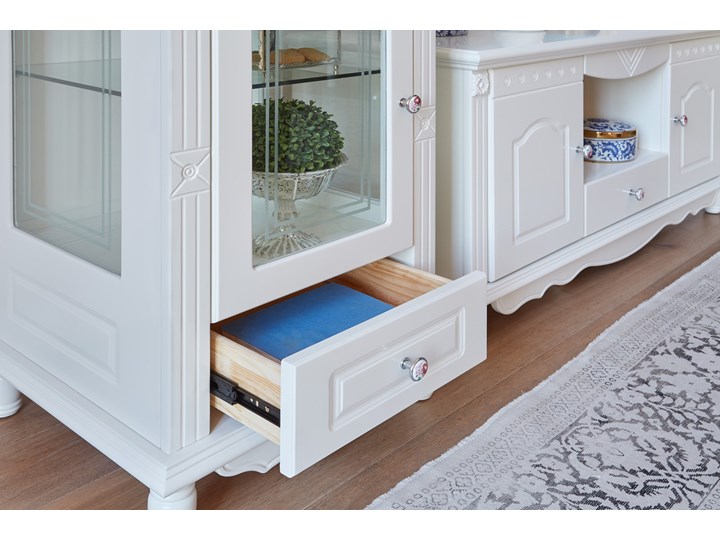 Niska witryna do salonu MARY biała Głębokość 48 cm Szkło Płyta MDF Płyta laminowana Wysokość 80 cm Drewno Wysokość 50 cm Kolor Biały Szerokość 80 cm Kategoria Witryny