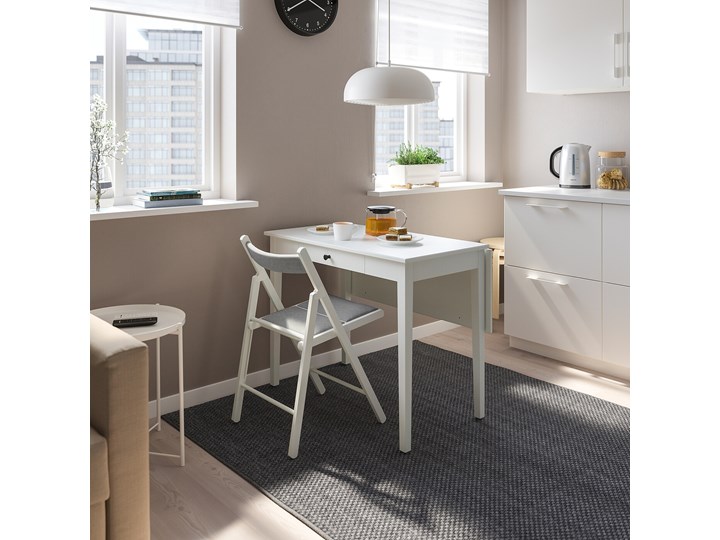 IKEA IDANÄS / TERJE Stół i 1 krzesło, biały/Knisa jasnoszary Kategoria Zestawy mebli do sypialni