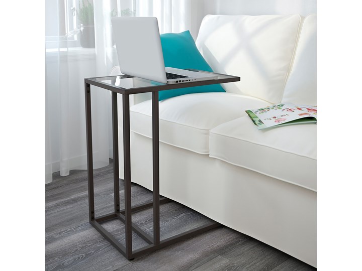 IKEA VITTSJÖ Stolik pod laptopa, Czarnobrąz/szkło, 35x65 cm Kolor Czarny Stal Tworzywo sztuczne Metal Kategoria Szafki i regały