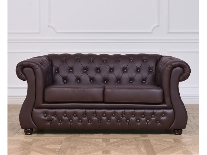2 osobowa sofa Chester Lux, brązowa, skóra Chesterfield Szerokość 163 cm Głębokość 85 cm Kategoria Sofy i kanapy