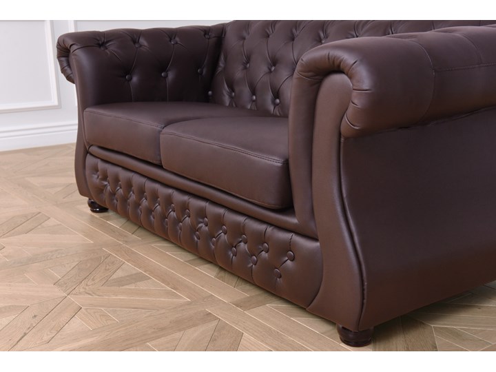 2 osobowa sofa Chester Lux, brązowa, skóra Szerokość 163 cm Głębokość 85 cm Chesterfield Wielkość Dwuosobowa