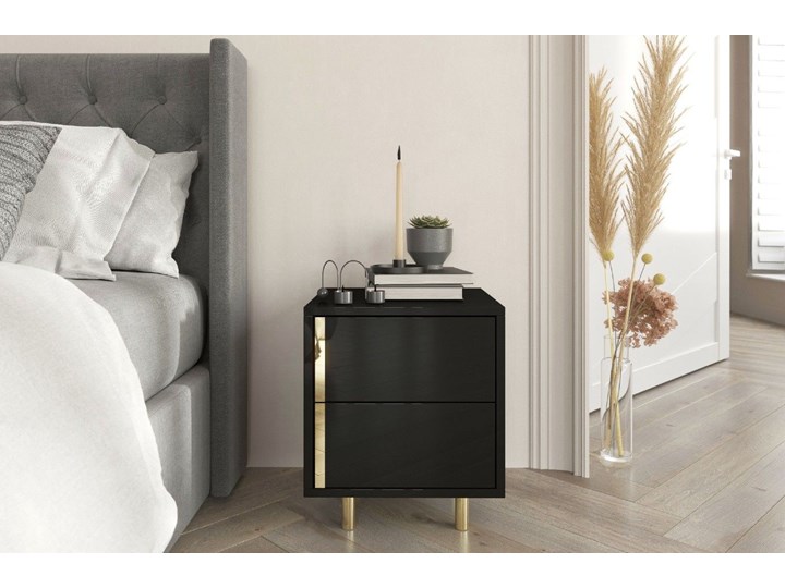 Elegancka czarna szafka nocna CAROLINE marki Dancan Płyta MDF Płyta laminowana Płyta meblowa Metal Na buty Pomieszczenie Sypialnia