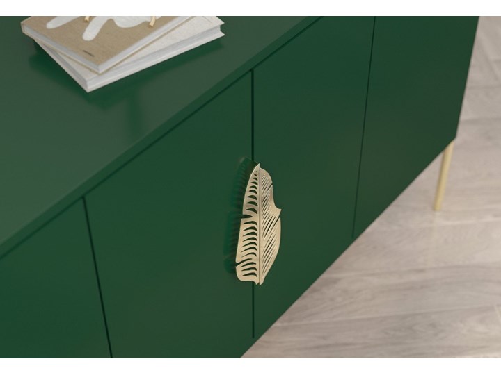Zielona komoda Skandica MERLIN ze złotymi dodatkami Płyta MDF Wysokość 79 cm Szerokość 138 cm Głębokość 40 cm Styl Nowoczesny