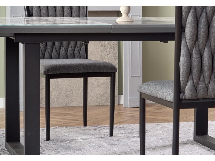Rozkładany stół w stylu industrialnym Marley w optyce marmuru Metal Długość 200 cm Płyta MDF Szkło Szerokość 110 cm Szerokość 160 cm Kategoria Stoły kuchenne Długość 160 cm Wysokość 60 cm Stal Długość 110 cm Szerokość 90 cm Pomieszczenie Stoły do jadalni