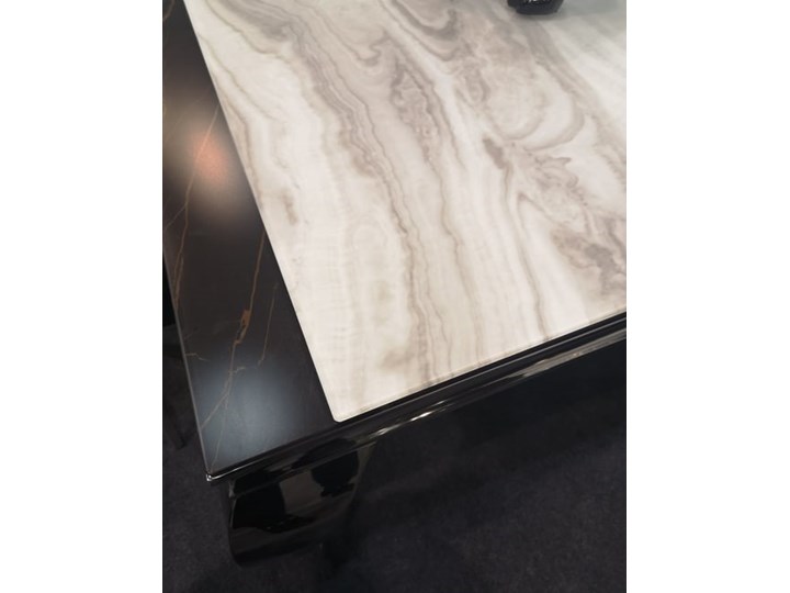 Stół ESTILLO GLAMUR Marmur WHITE 150 x 90 Kategoria Stoły kuchenne Długość 150 cm Szerokość 90 cm Wysokość 75 cm Szkło Stal Kolor Biały