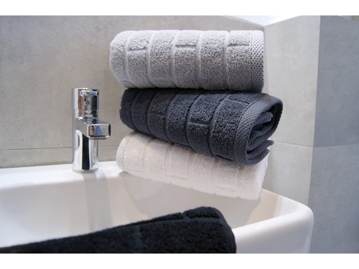 Ręcznik bawełniany RFM-09 Kategoria Ręczniki Bawełna 50x90 cm Kolor Czarny