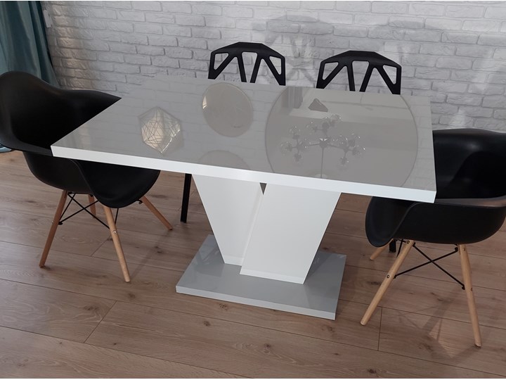 Nierozkładany stół do jadalni w wysokim połysku Niko Długość 70 cm Szerokość 70 cm Wysokość 70 cm Wysokość 75 cm Wysokość 120 cm Szerokość 120 cm Długość 120 cm Szerokość 80 cm Płyta MDF Rozkładanie