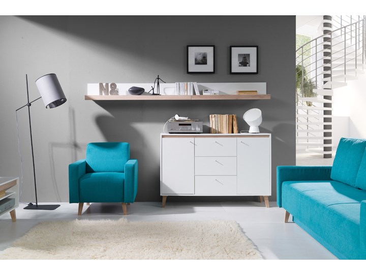 SELSEY Komoda Galmi z trzema szufladami Z szafkami i szufladami Szerokość 138 cm Głębokość 40 cm Głębokość 43 cm Szerokość 135 cm Styl Minimalistyczny Wysokość 91 cm Wysokość 138 cm Kategoria Komody